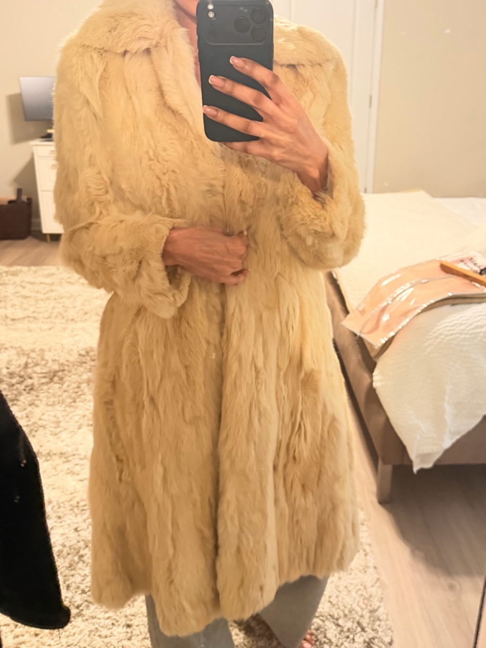 Long Faux Fur Coat in Golden Beige - Picture 5 of 6
